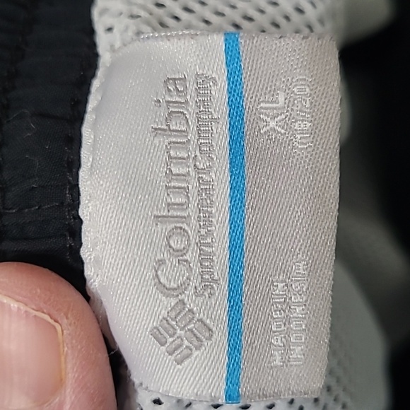 Columbia Black Omni Shade Swim Trunks size XL (18/20) - Picture 6 of 7